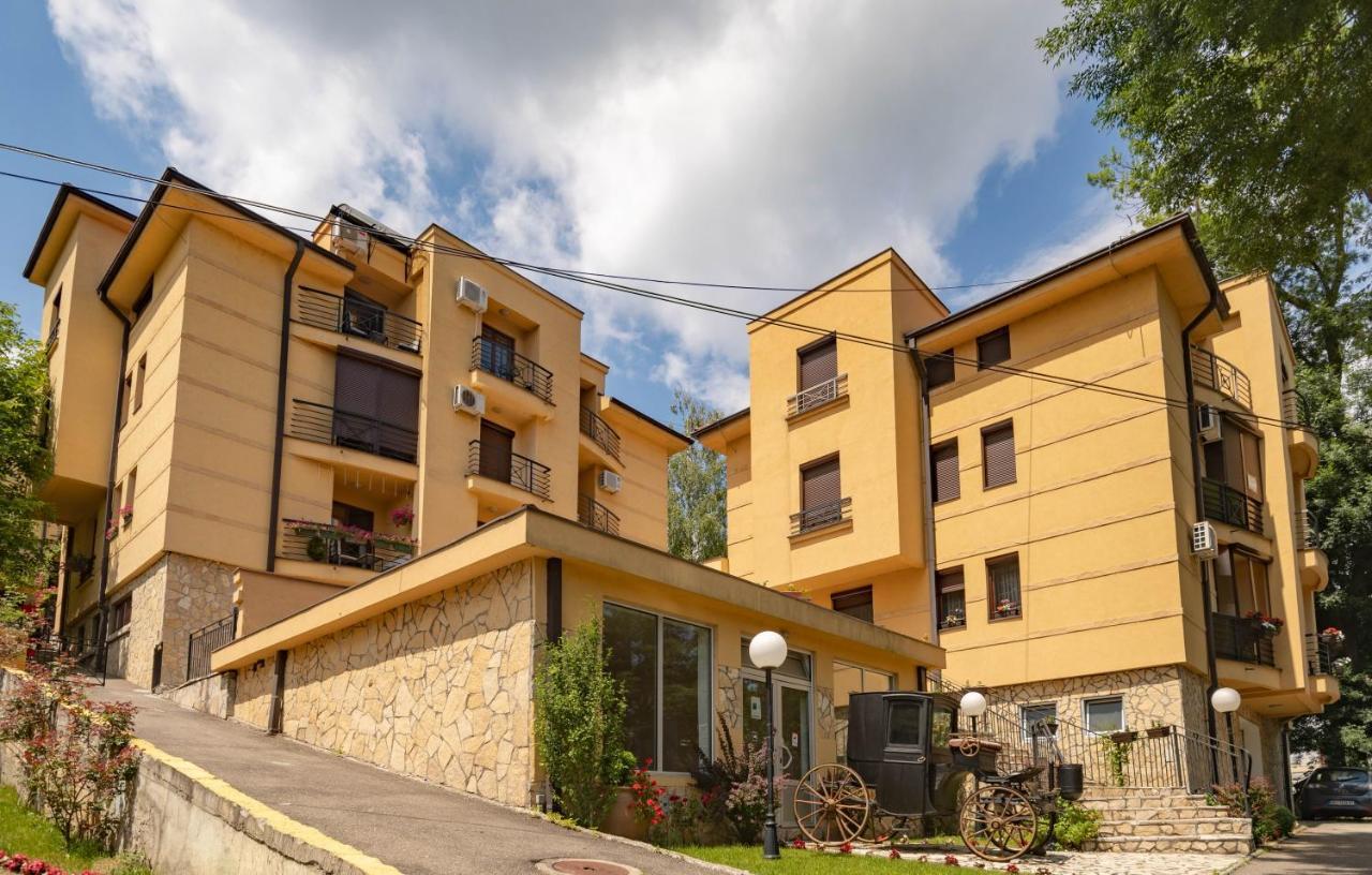 Apartman Modena Lux Vrnjačka Banja Exteriör bild