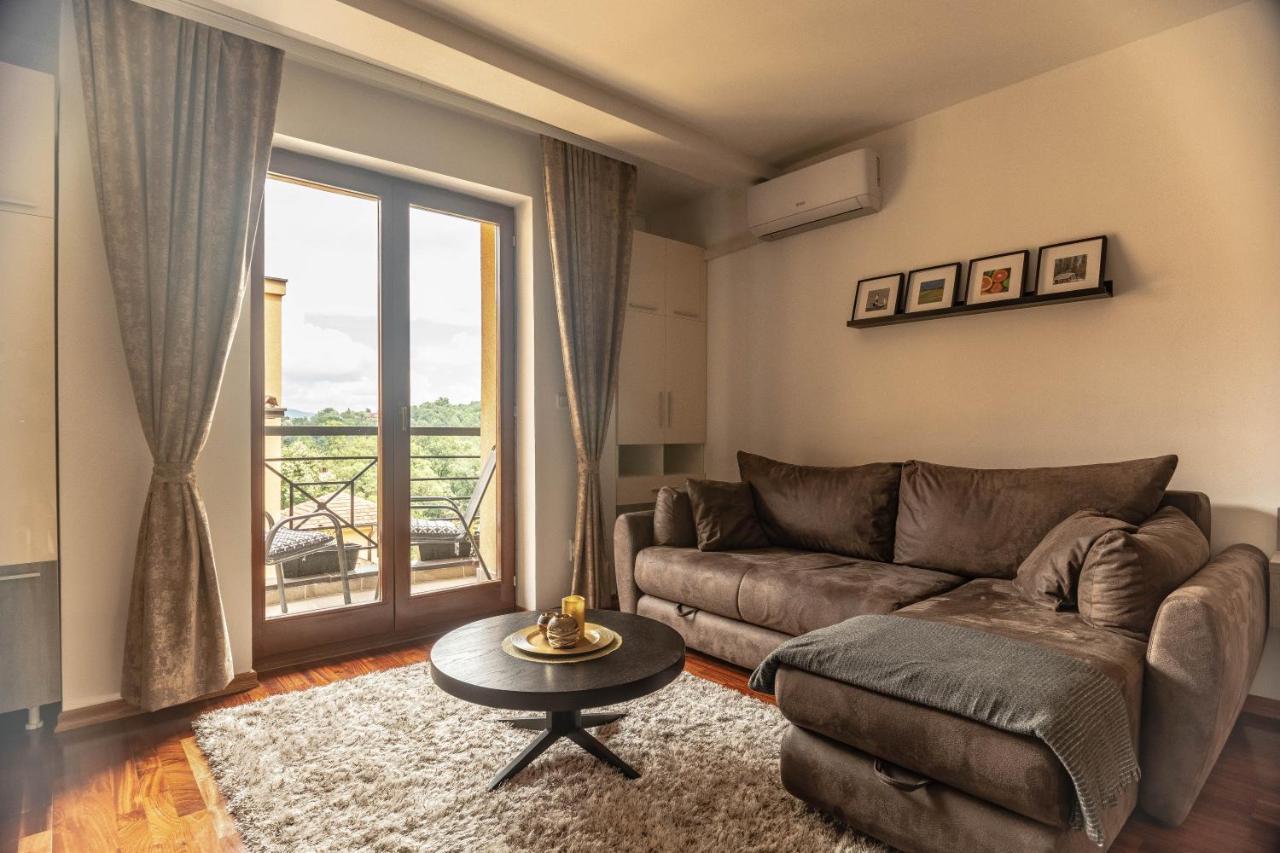Apartman Modena Lux Vrnjačka Banja Exteriör bild